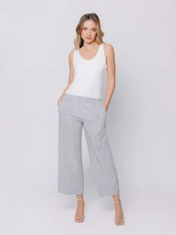 Pantalone ampio in seersucker a righe