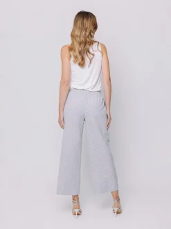 Pantalone ampio in seersucker a righe