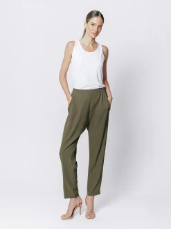 Pantalone chino in cady fluido