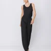 Pantaloni in tessuto goffrato