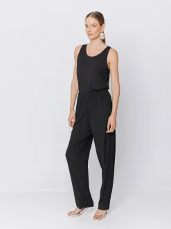 Pantaloni in tessuto goffrato