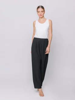 Pantaloni in tessuto goffrato