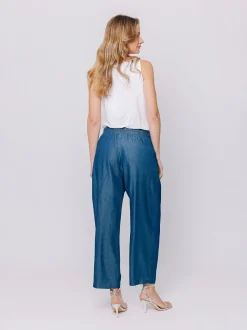 Pantaloni modello gaucho in jeans chambray