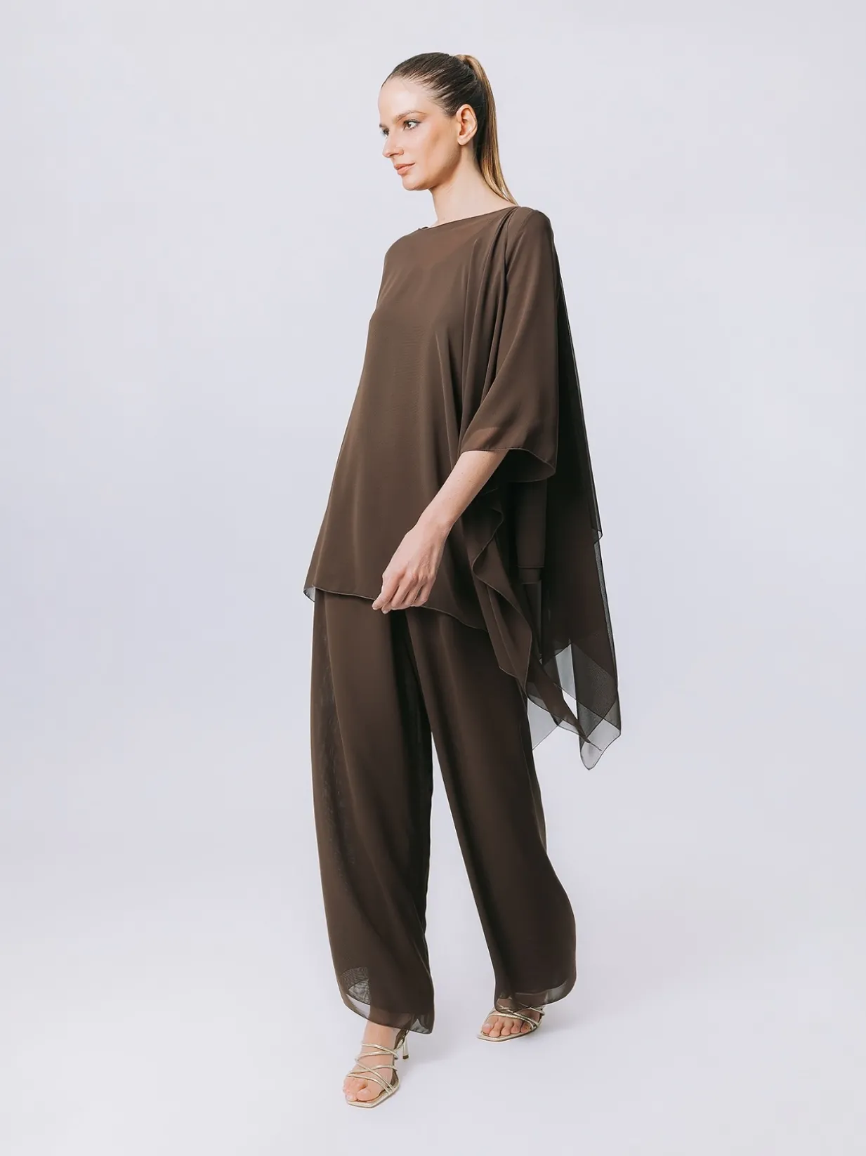 Poncho in chiffon