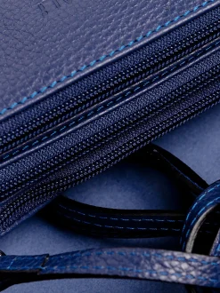 Tracolla in pelle con tre zip